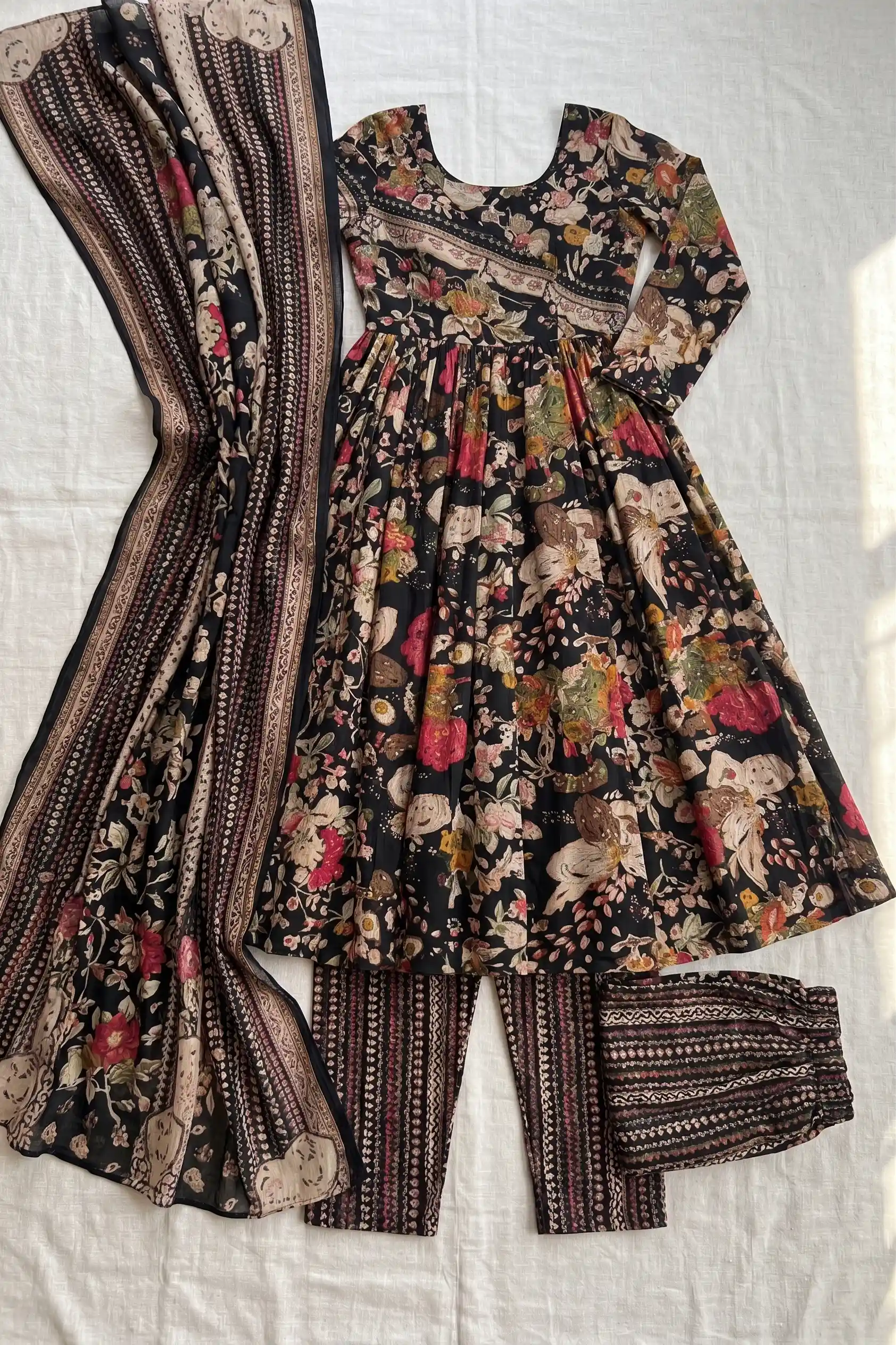 Kurti Set reference 7