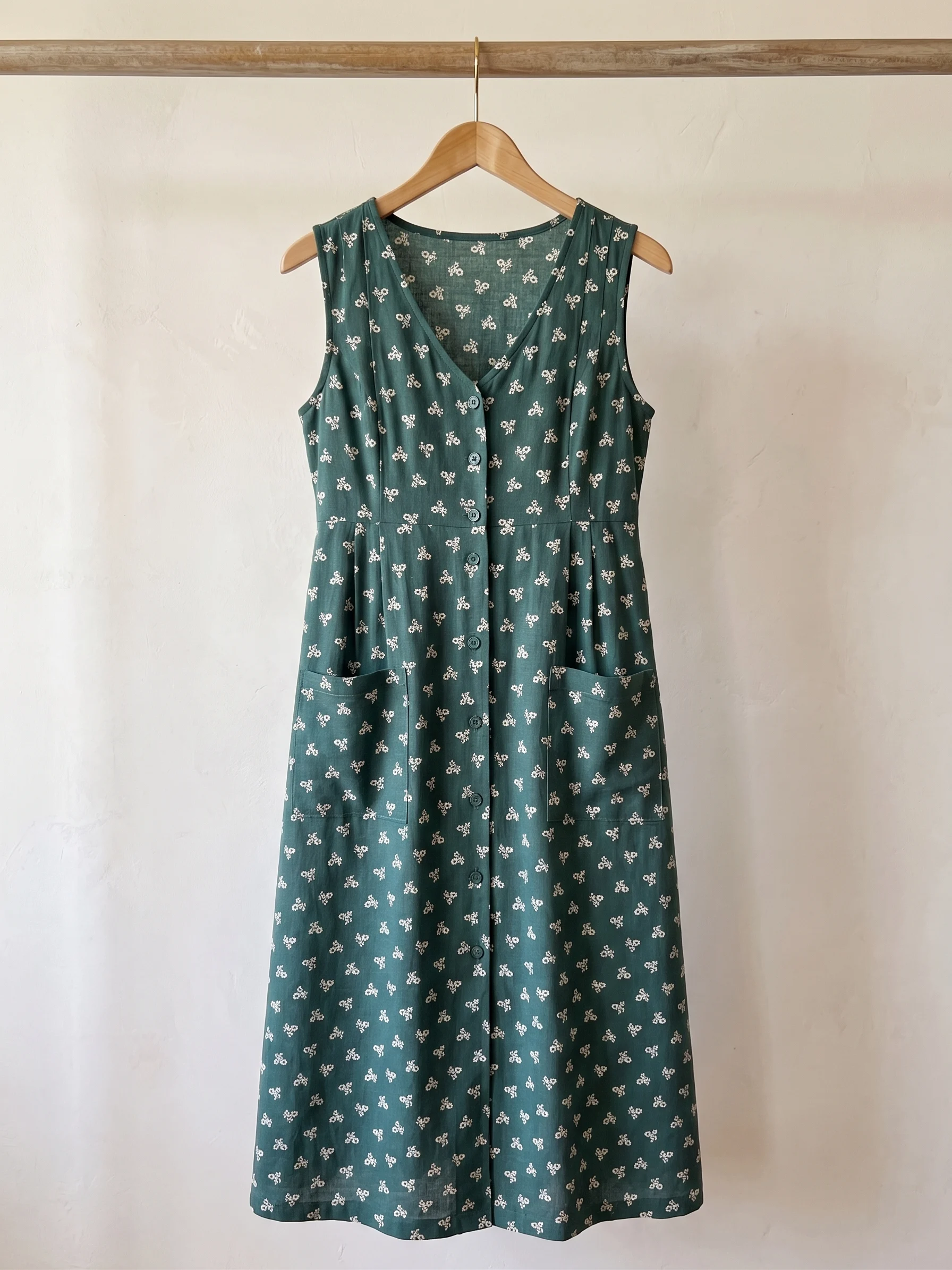 Pinafore Dress reference 7